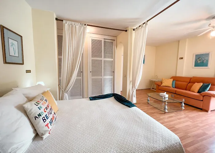 Beautiful Close To Puerto Banús By * Marbella